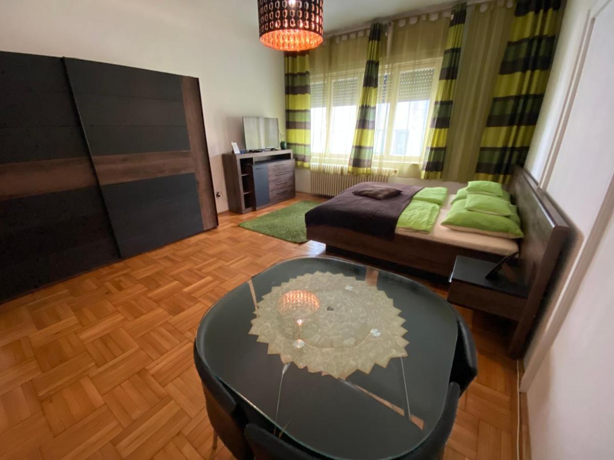 Promenade Guesthouse Near The Danube Budapeste Exterior foto