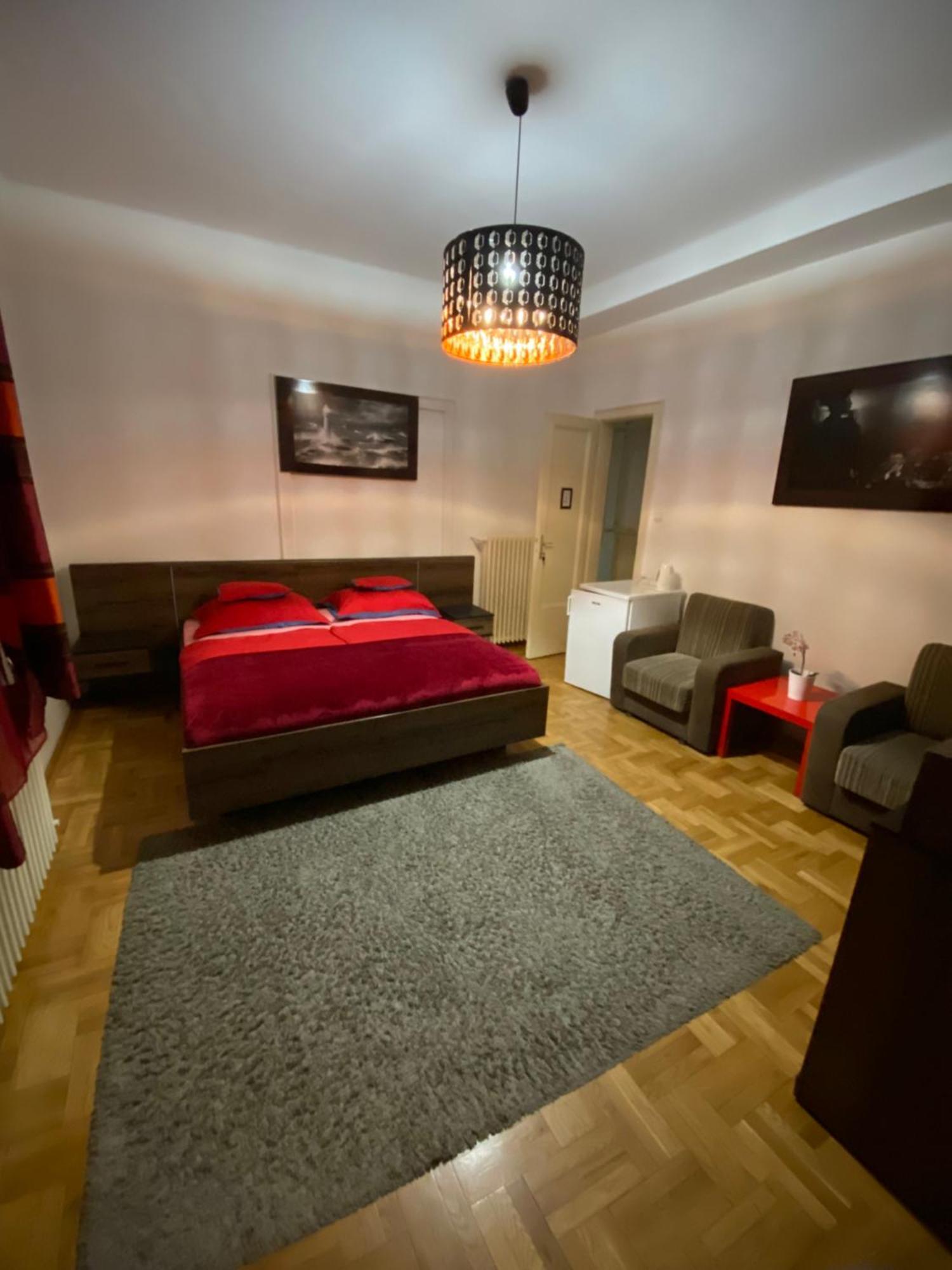 Promenade Guesthouse Near The Danube Budapeste Exterior foto