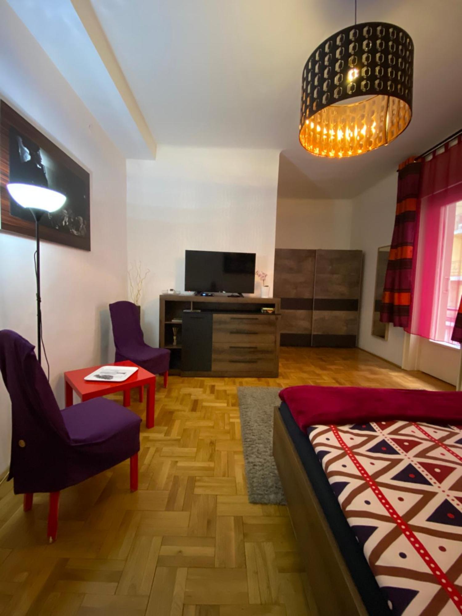 Promenade Guesthouse Near The Danube Budapeste Exterior foto
